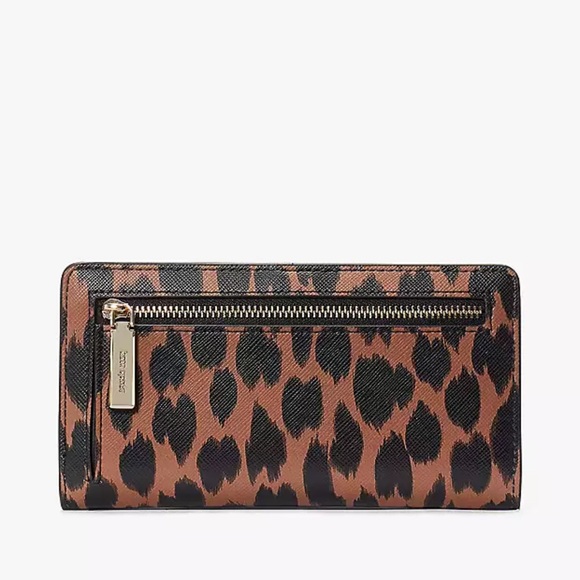 Kate Spade Schuyler Large Slim Bifold Wallet
COLOR:
Multi
NWT - Picture 3 of 16